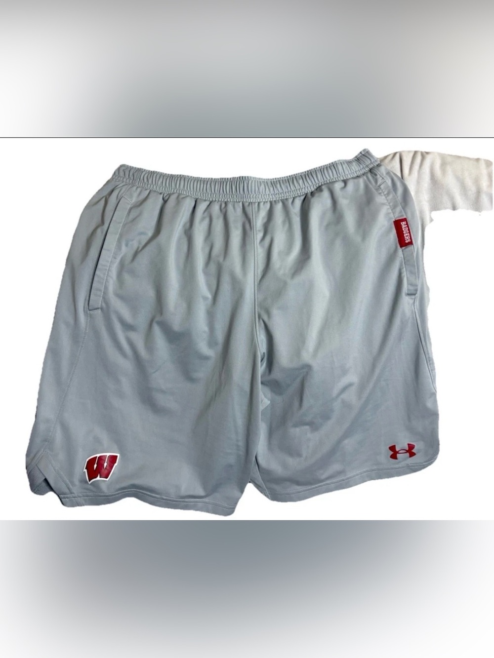 Under Armour Wisconsin Badgers Men Red White Basketball Shorts-Size Large